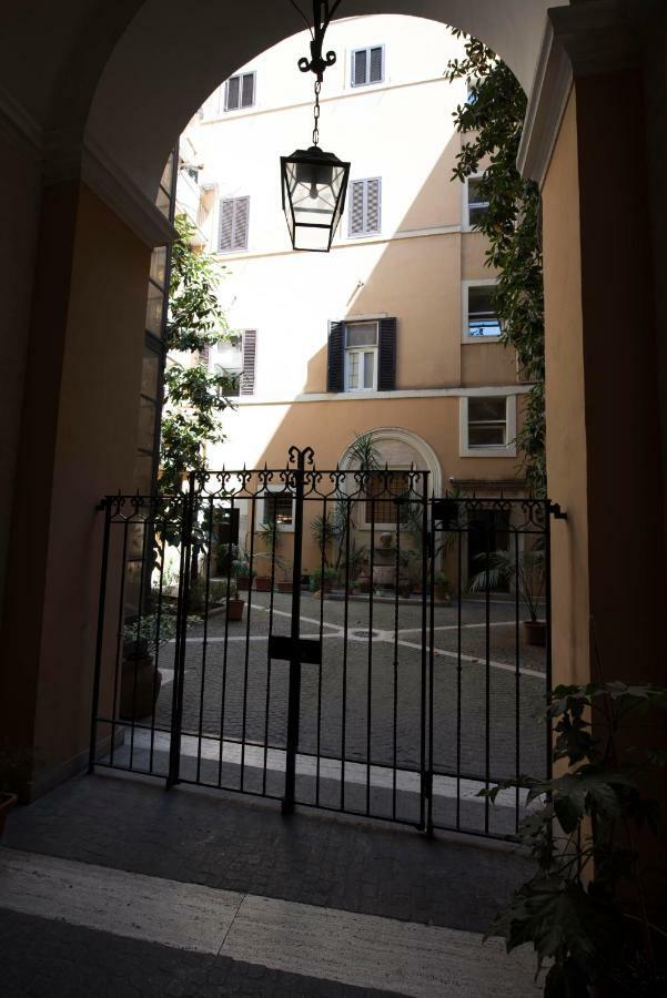Amoroma Al Pantheon Apartment